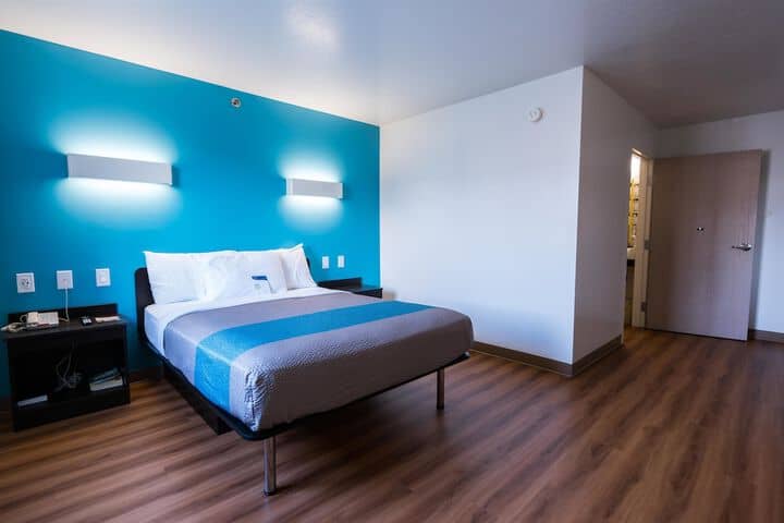 Room 18 of 47